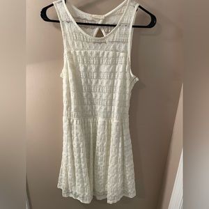 Off white lace dress with lining, scoop neck, side zipper, keyhole back, size S